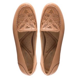 Naturalizer leather saddle brown loafers 9W